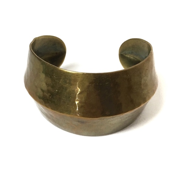 Vintage Jewelry - 80s Hammered Brass Cuff